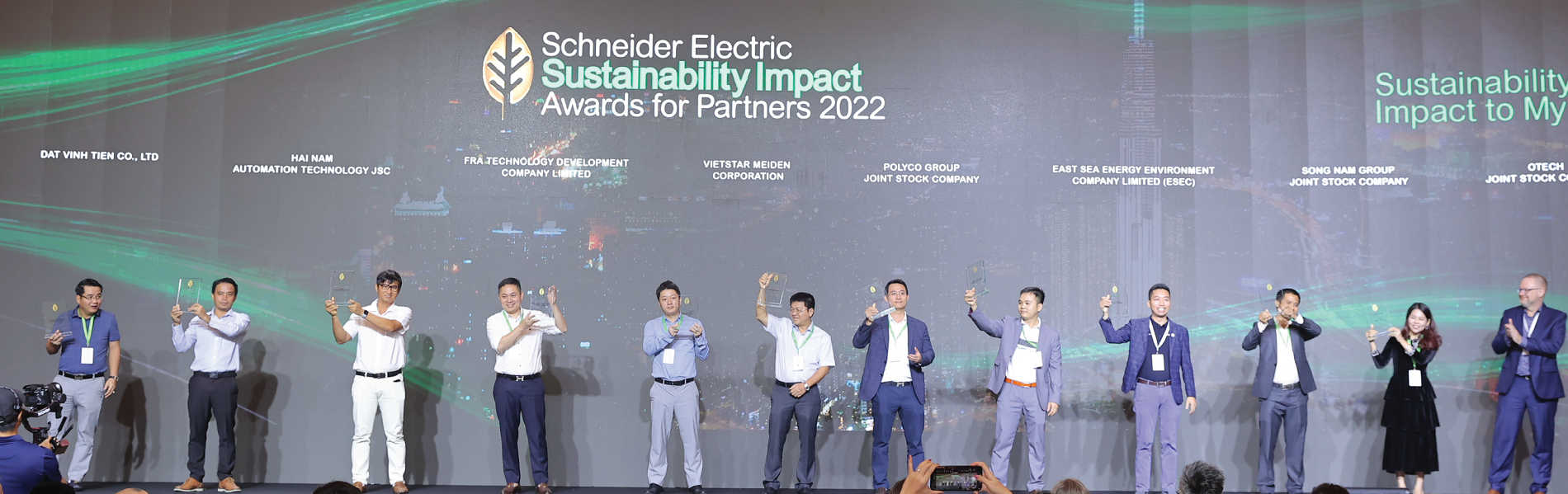 ESEC attends Innovation Summit Vietnam 2022 Summit organized by Schneider Electric