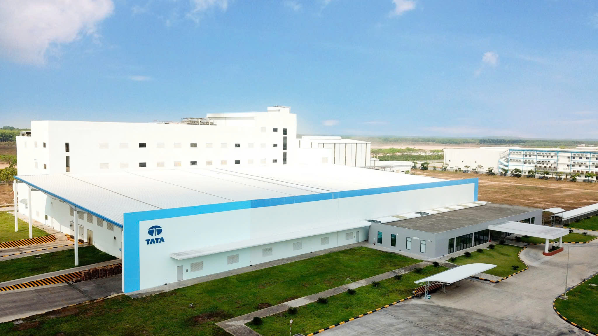 ESEC provides “Active Harmonic Filtering and EcoStruxure Power Monitoring Expert” solution for Tata Coffee Vietnam